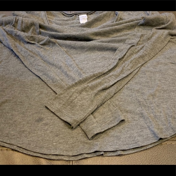 💕Alternative Apparel v-neck long sleeve tee💕 - Picture 2 of 6